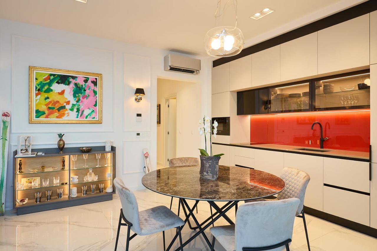 New & Luxury 5* With Breathtaking View- Kiki Lu Apartment Дубровник Екстериор снимка